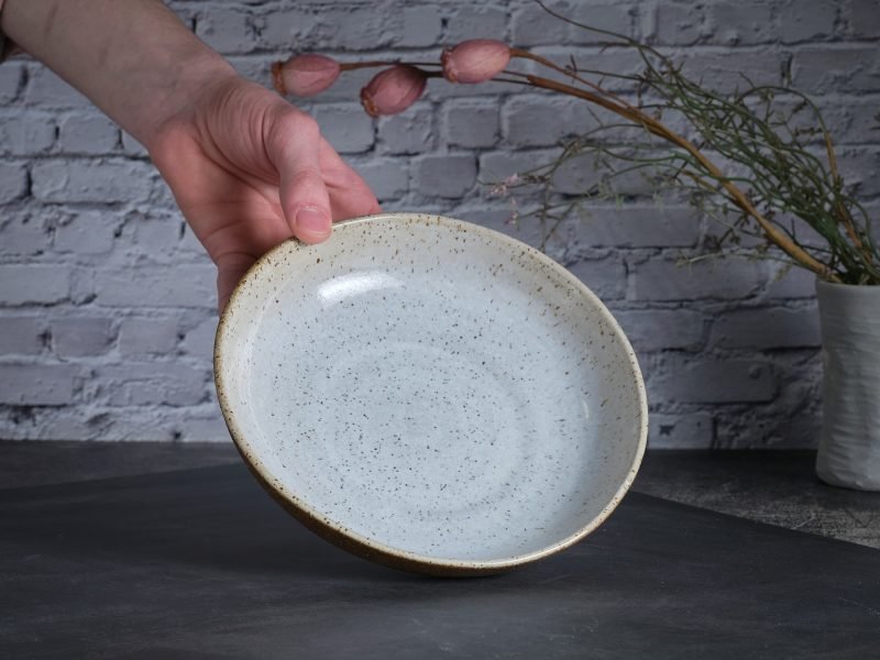 Medium dinner plate 22cm, White Rustic Series - Image 4